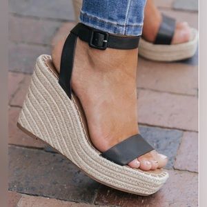 Steve Madden Upstage Espadrille Black Wedge Sandal Women’s size 10 NIB
